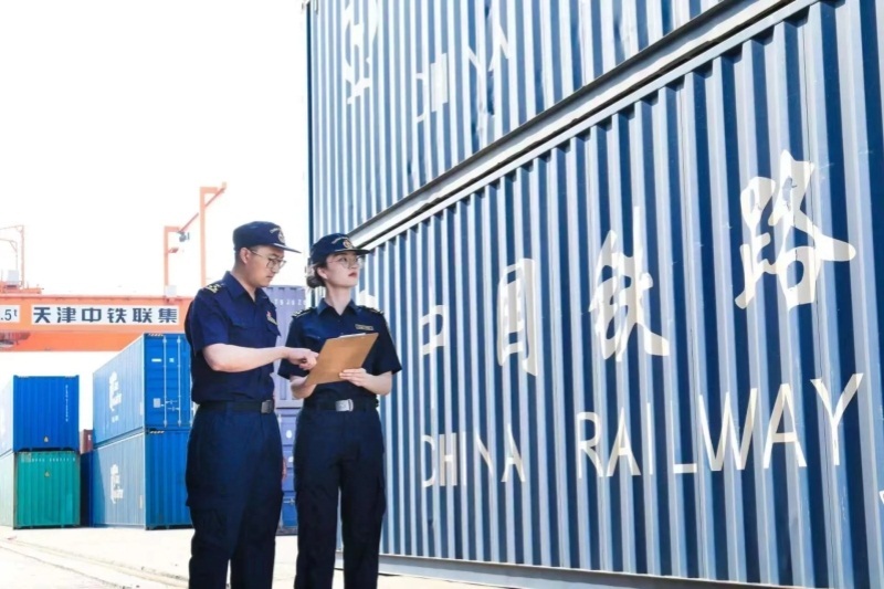 今年前三季度天津口岸發運中歐班列突破500列（圖）